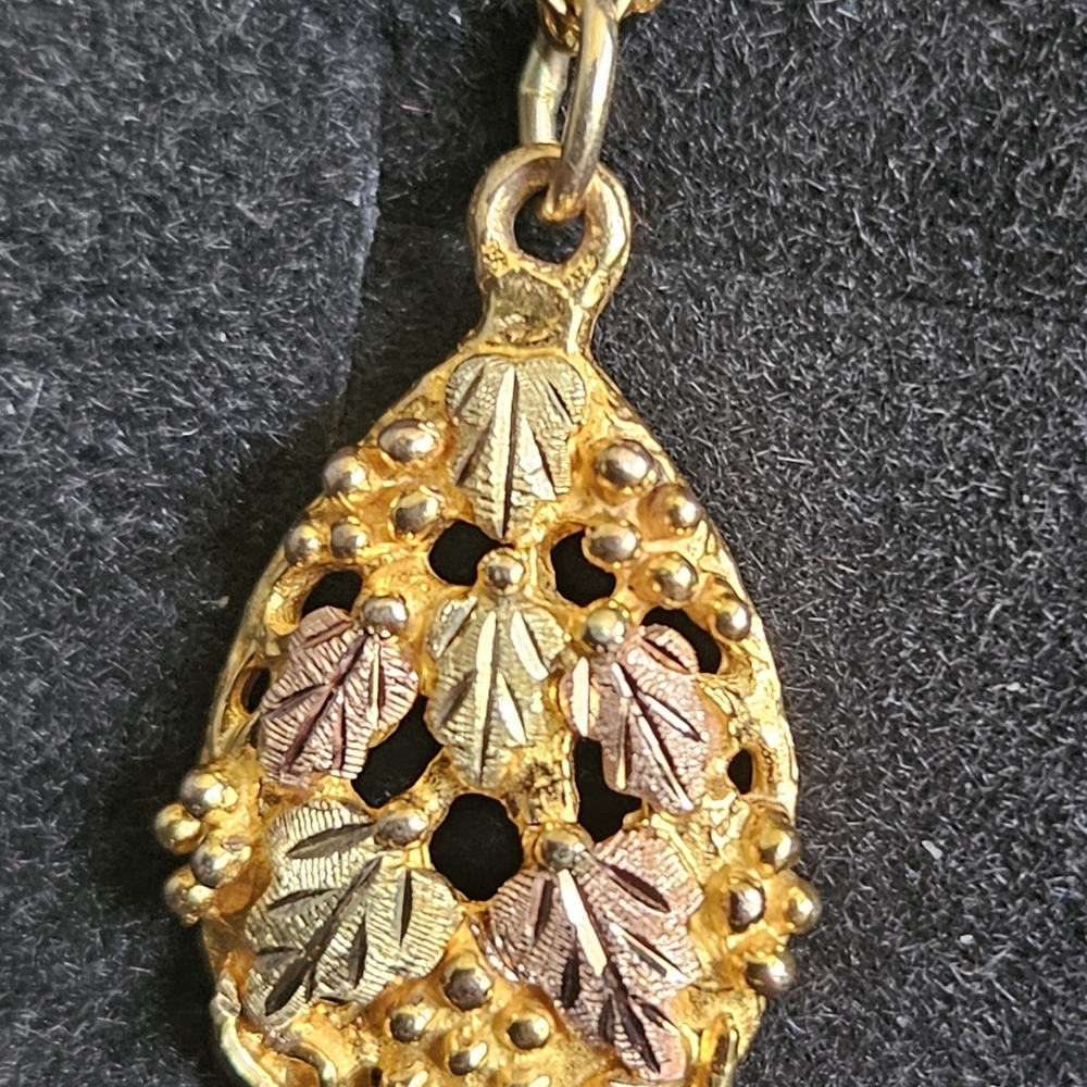Black Hills Gold 10kt Tri Color Pendant with  Necklace